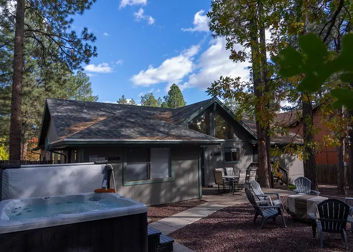 Hébergement de vacances Retreat W Hot Tub Fireplace Flagstaff