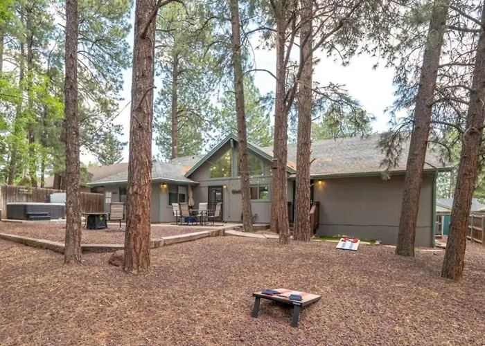Hébergement de vacances Retreat W Hot Tub Fireplace Flagstaff